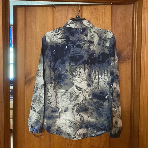 Unbranded Stylish Design Button-Down Shirt Size M - Picture 2 of 3